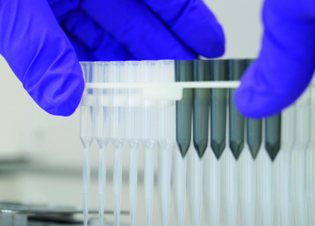 Blood tests for stomach cancers