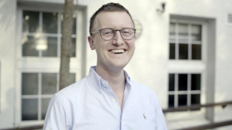 We research, develop and trial the most advanced treatments across all tumour types, pioneering tomorrow’s cancer treatments today. Learn about Alex’s experience at The Royal Marsden Private Care.