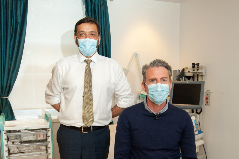 Patient Mark Howell and Surgeon Asif Chaudry